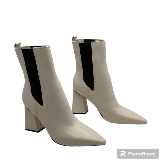 🆕{ Marc Fisher} Kaylynn Chelsea Heeled Bootie - Picture 6 of 11
